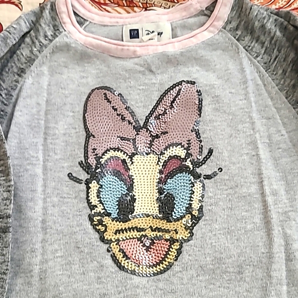 Gap Disney Sweater - Daisy - Picture 2 of 2